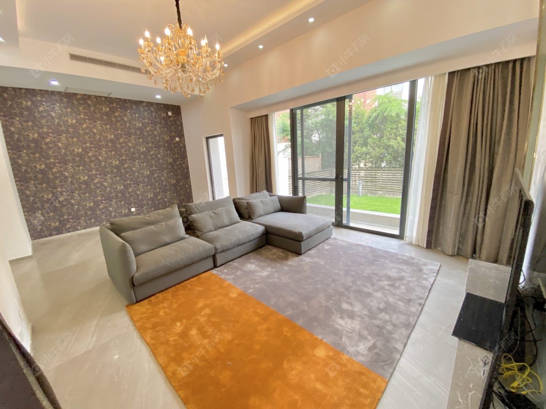 上海凯德林茵湖畔东区别墅区在售二手房源小区图_小牛看房