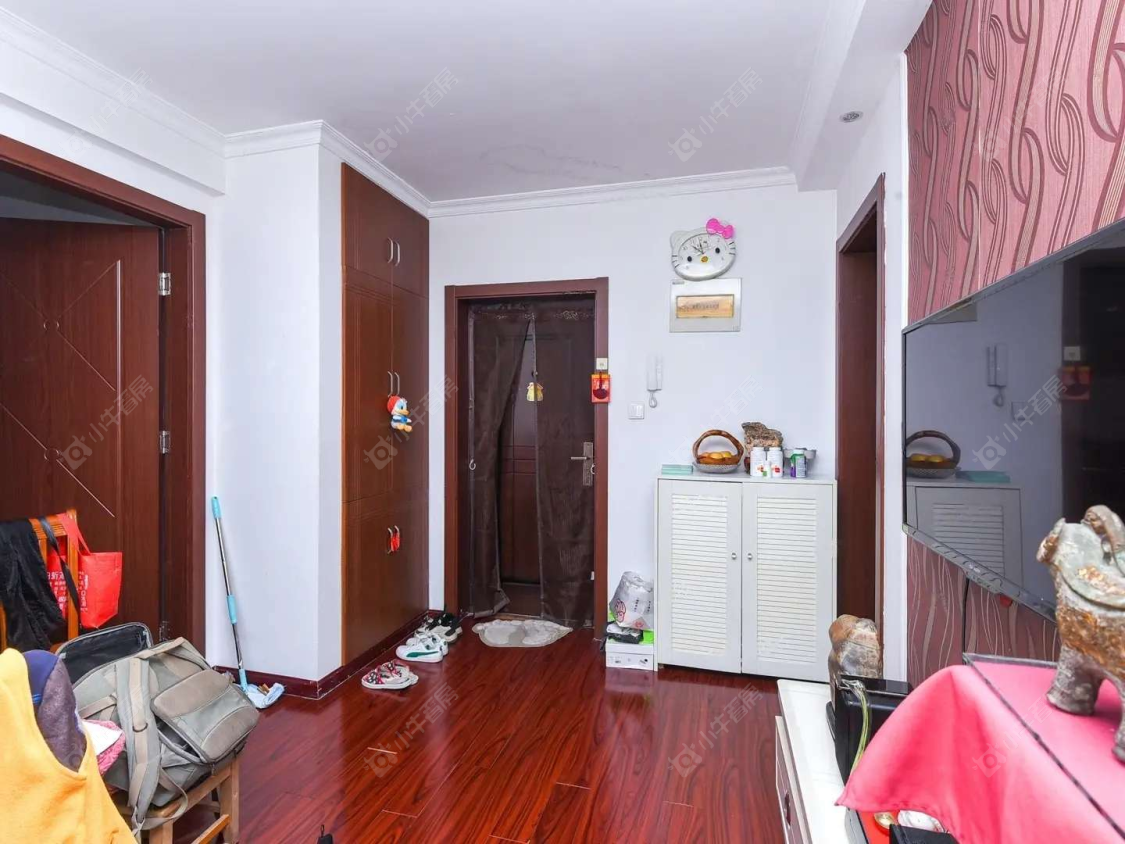 上海菊泉新城爱建顾园东区在售二手房源小区图_小牛看房