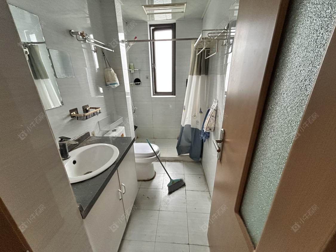 上海杨泰二村在售二手房源小区图_小牛看房