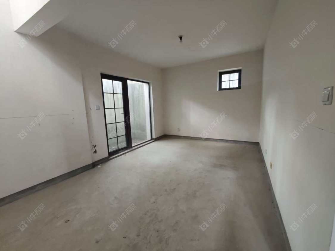 上海爱法奥朗新庄园在售二手房源小区图_小牛看房