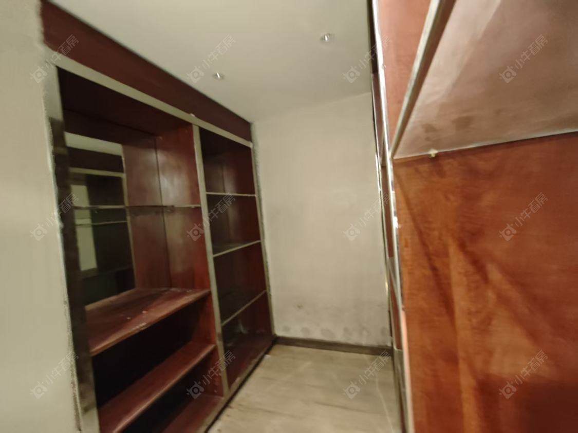 上海爱法奥朗新庄园在售二手房源小区图_小牛看房