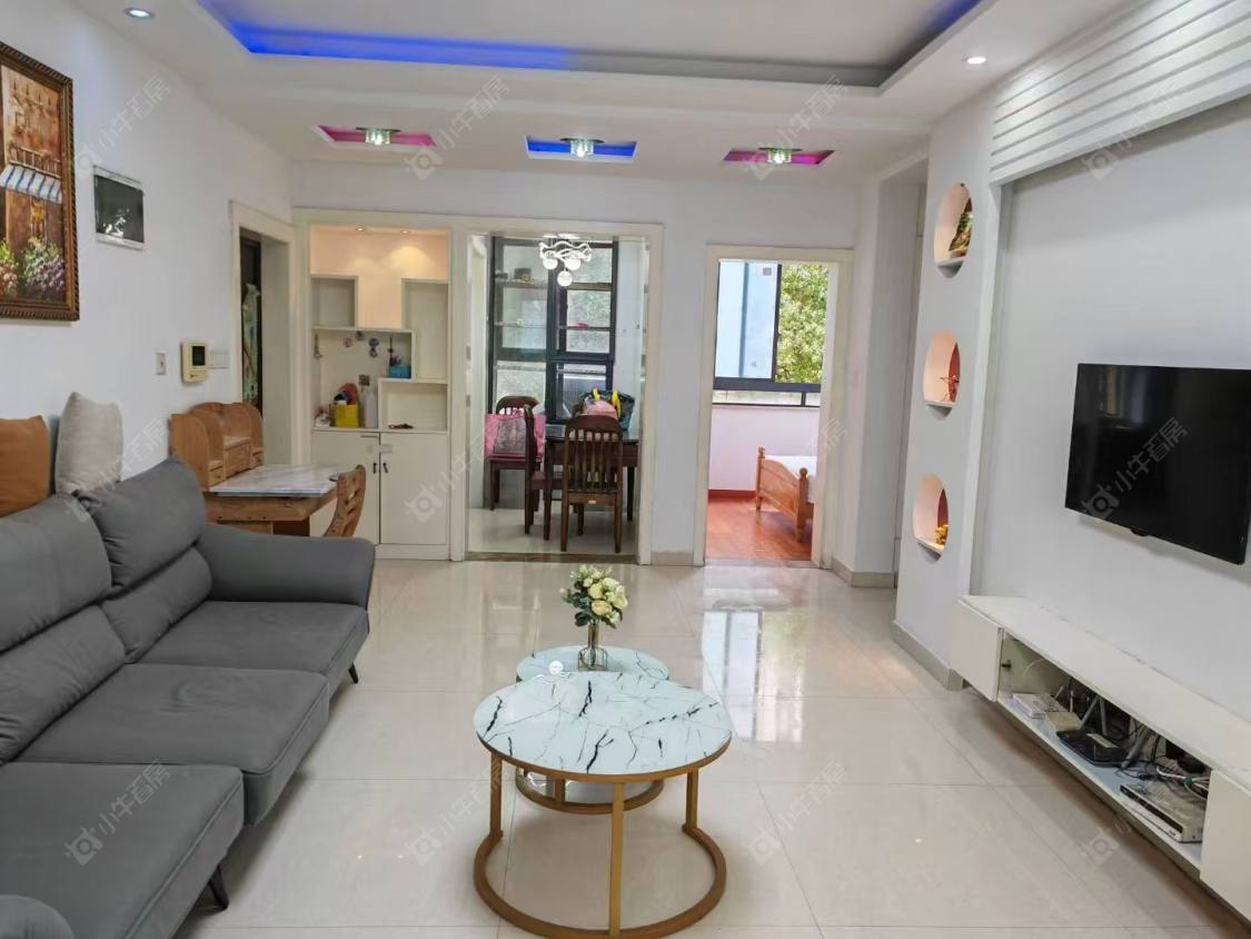 上海保利金爵公寓在售二手房源小区图_小牛看房