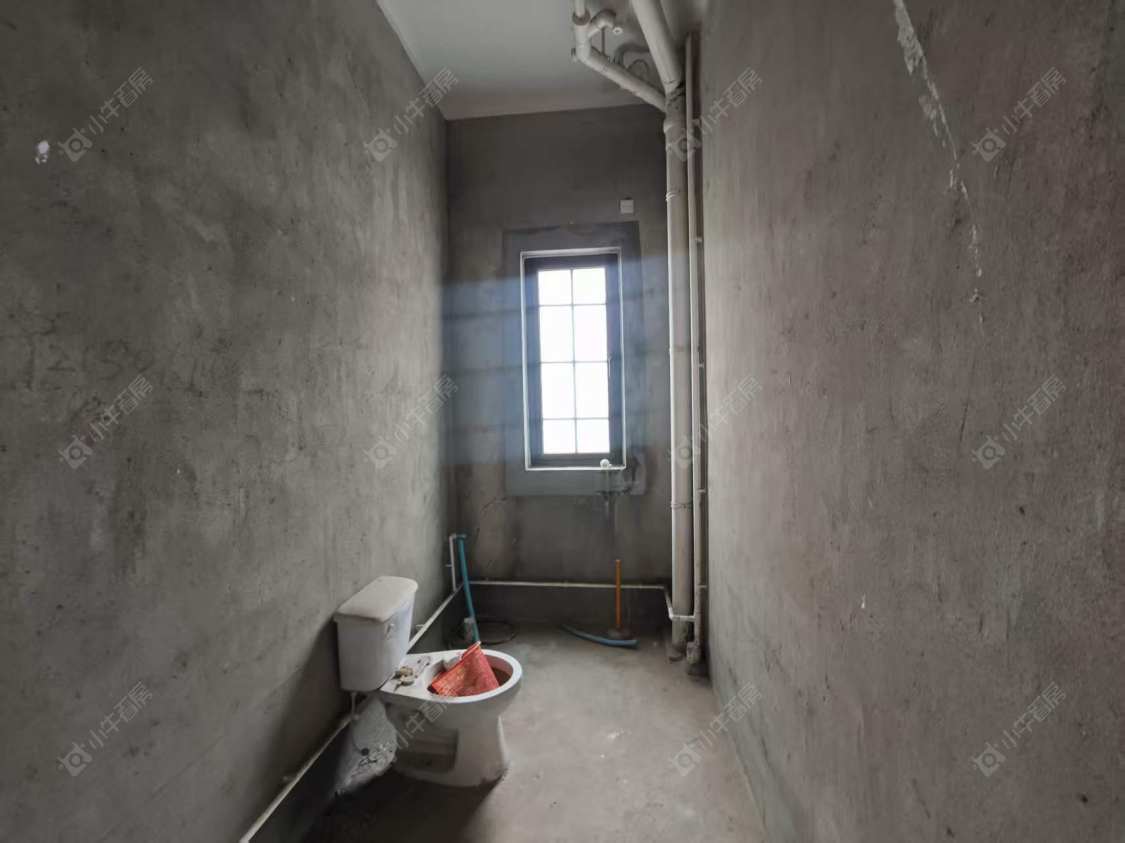 上海爱法奥朗新庄园在售二手房源小区图_小牛看房