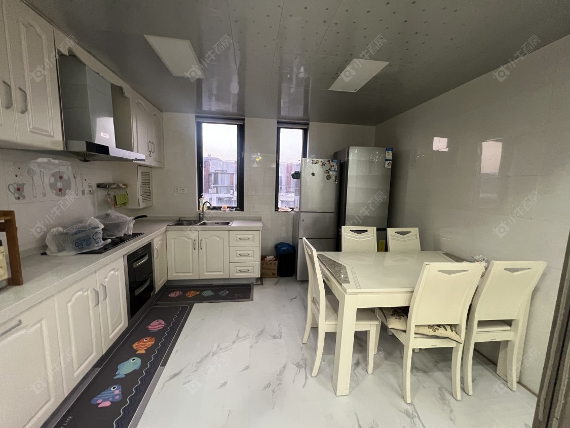 上海顺驰美兰湖在售二手房源小区图_小牛看房