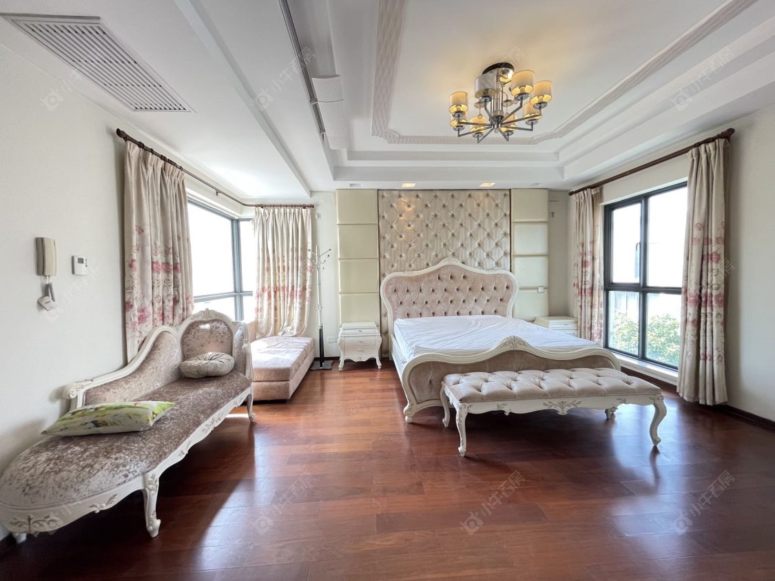 上海凯德林茵湖畔东区别墅区在售二手房源小区图_小牛看房