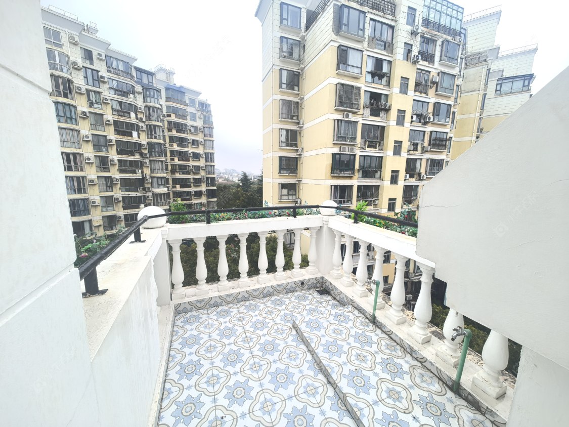 上海康泰新城在售二手房源小区图_小牛看房