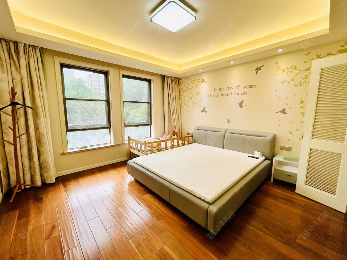 上海万科四季花城111弄别墅区在售二手房源小区图_小牛看房