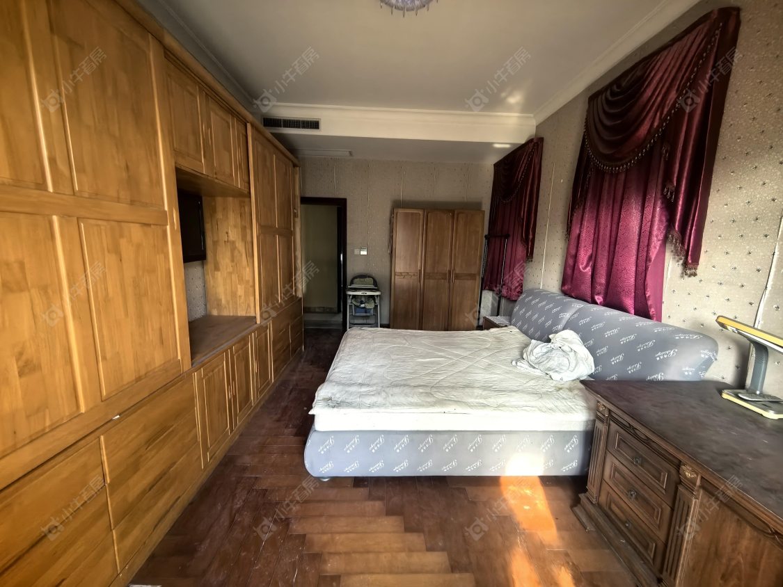 上海美兰湖别墅在售二手房源小区图_小牛看房