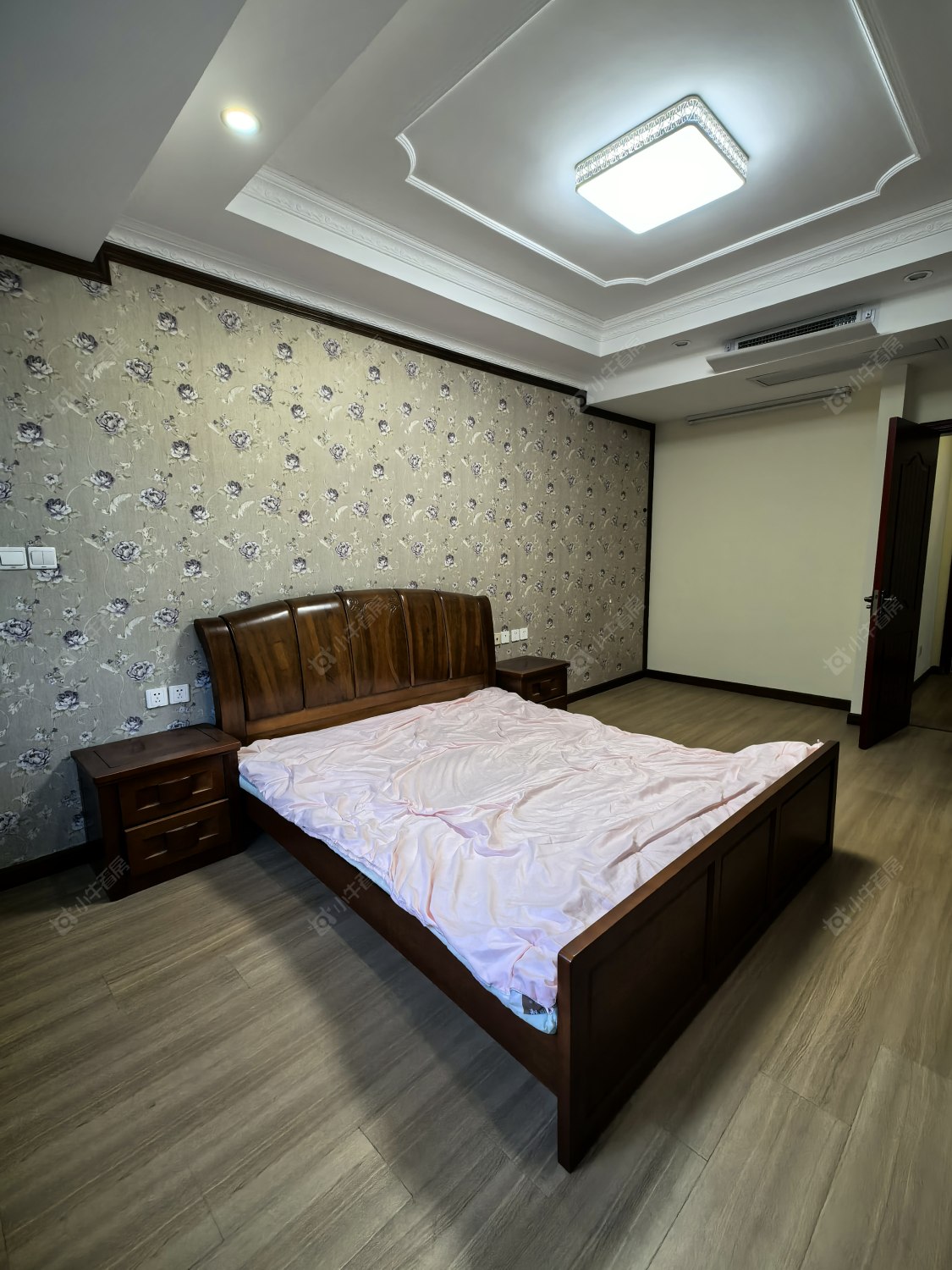 上海长泰东郊御园别墅区在售二手房源室内图_小牛看房