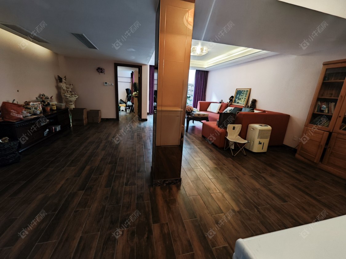 长泰东郊御园别墅区房源小区图 上海长泰东郊御园别墅区在售二手房源小区图_小牛看房