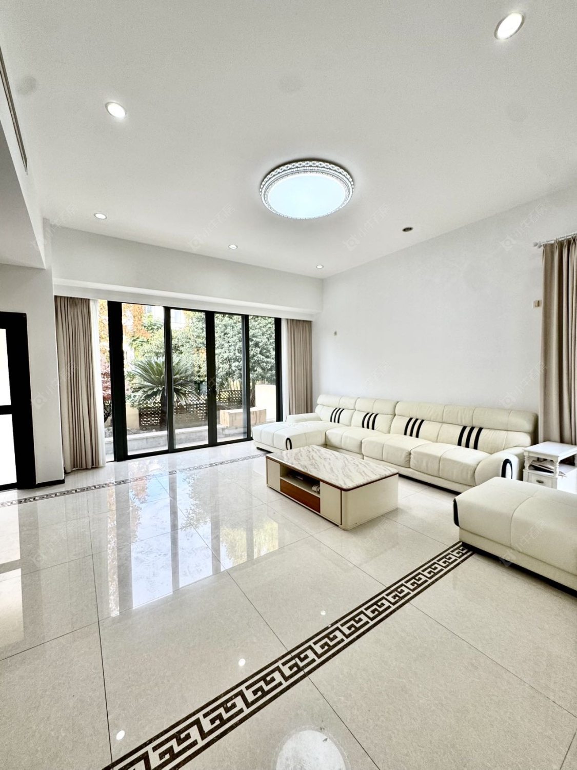 上海凯德林茵湖畔东区别墅区在售二手房源小区图_小牛看房