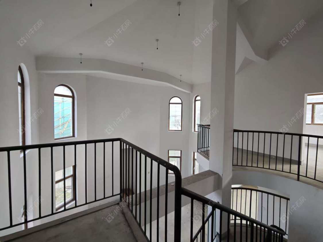 上海爱法奥朗新庄园在售二手房源小区图_小牛看房