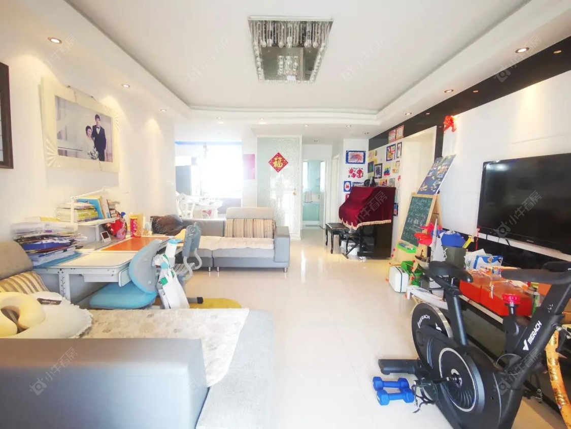 上海美兰湖颐景园在售二手房源小区图_小牛看房