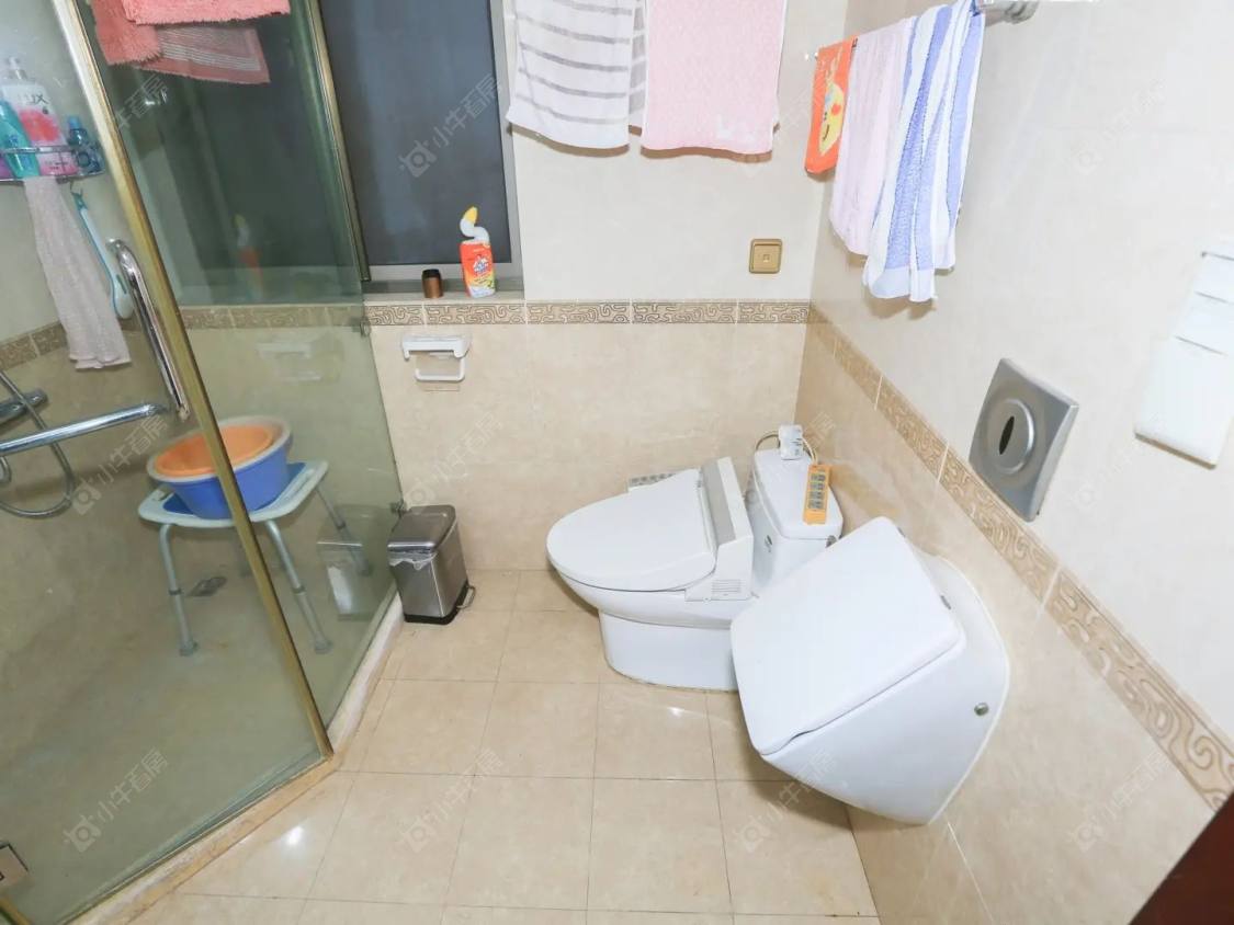 上海新凤城在售二手房源小区图_小牛看房