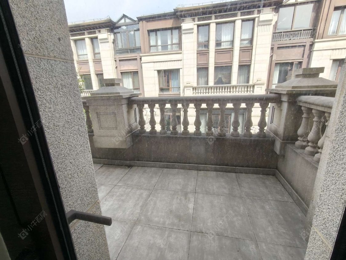 上海阳光城花满墅别墅区在售二手房源小区图_小牛看房