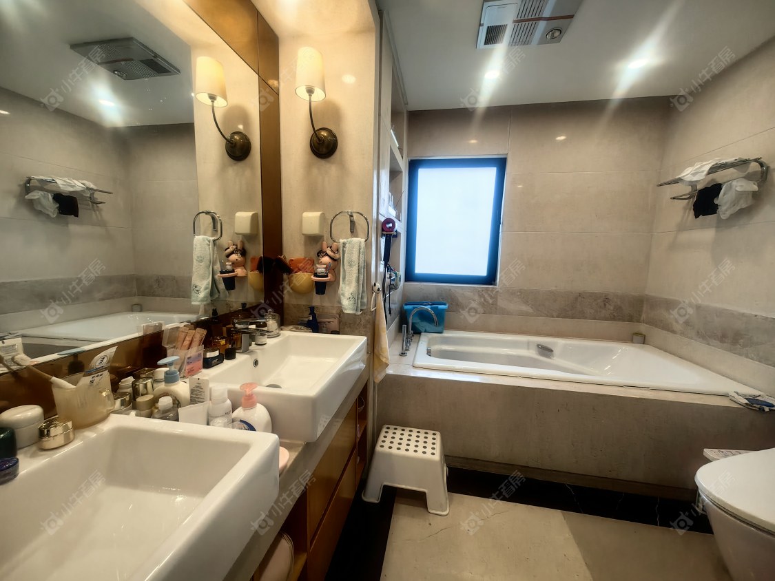 上海万科琥珀臻园在售二手房源小区图_小牛看房