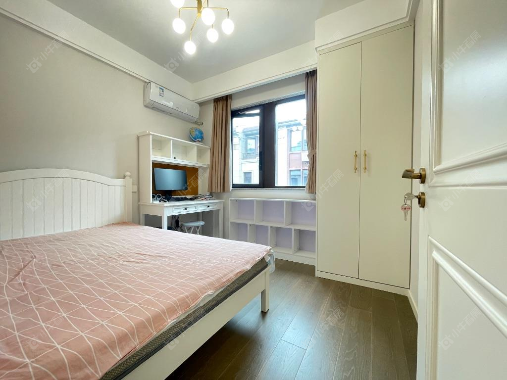 上海中骏雍景湾东区在售二手房源小区图_小牛看房