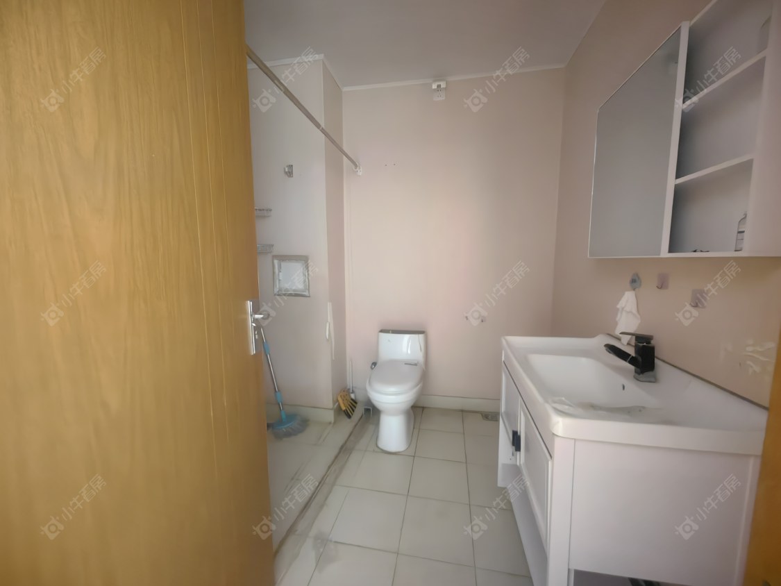 上海正荣国领在售二手房源小区图_小牛看房