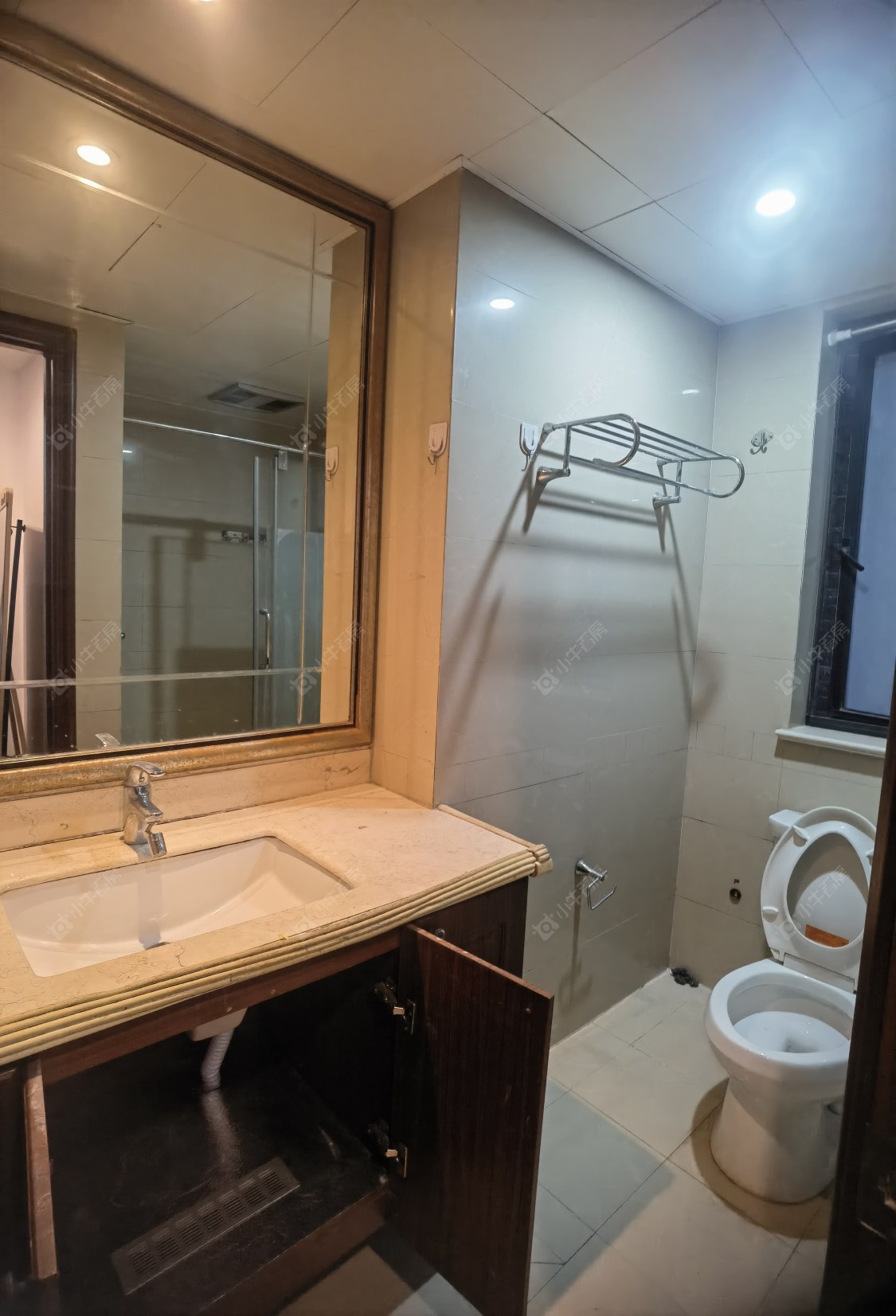 上海金地艺华年在售二手房源小区图_小牛看房