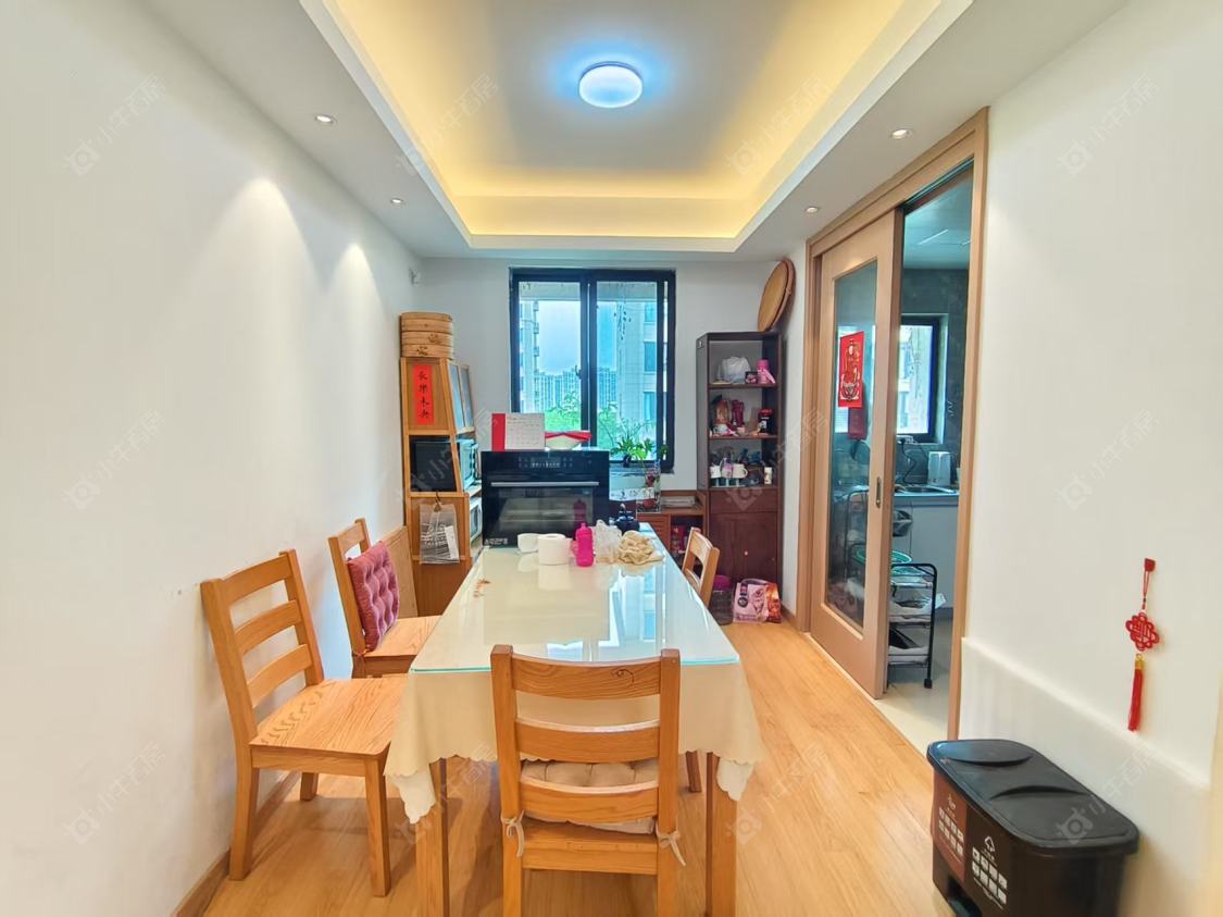 上海绿地新里波洛克公馆在售二手房源小区图_小牛看房