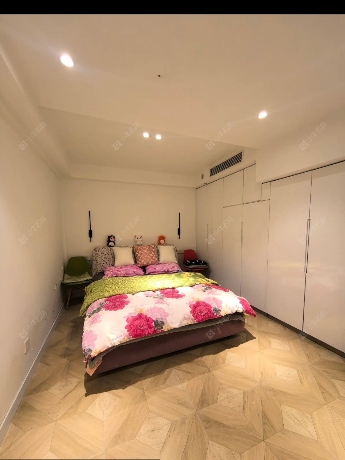 上海美兰湖岭域在售二手房源小区图_小牛看房