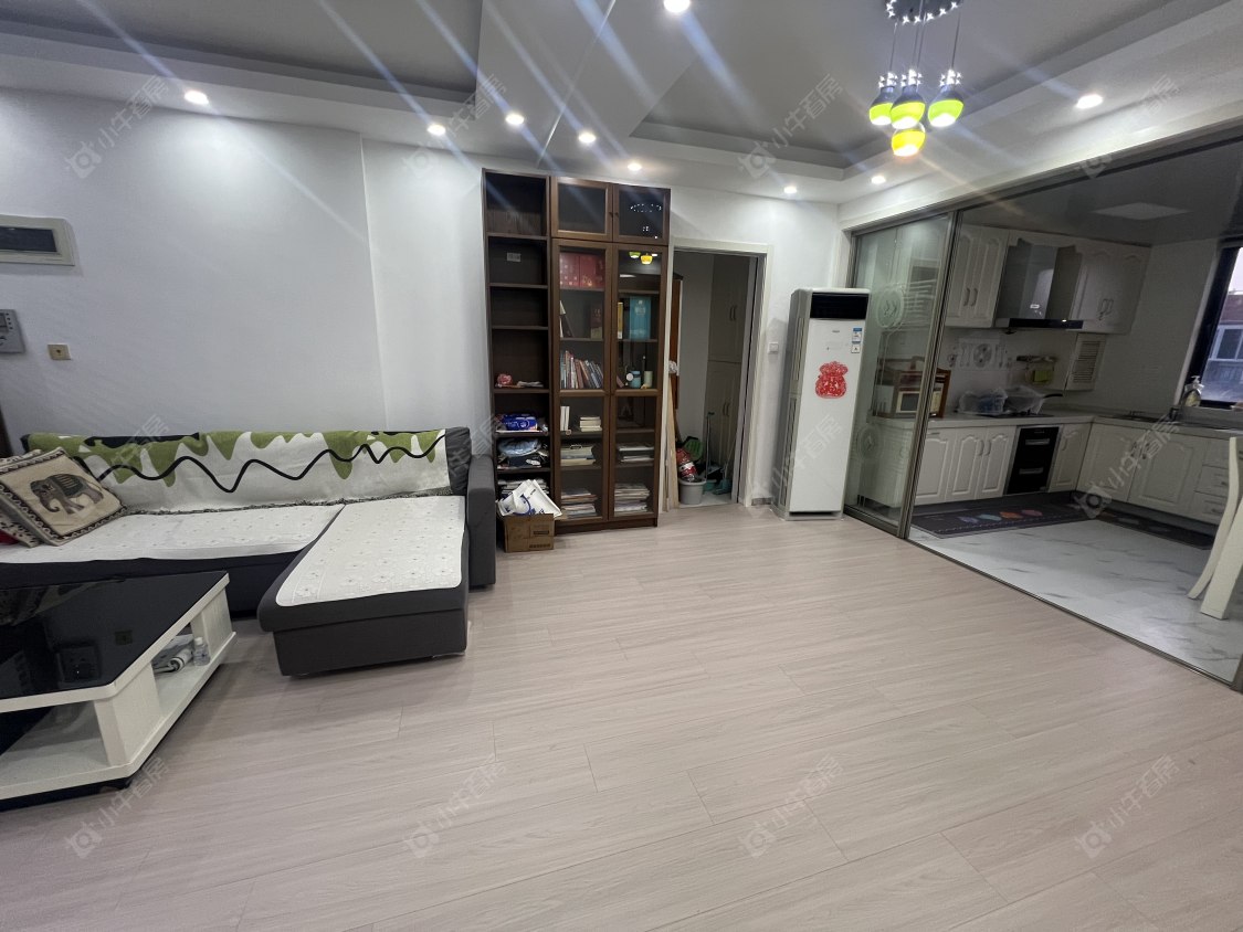 上海顺驰美兰湖在售二手房源小区图_小牛看房