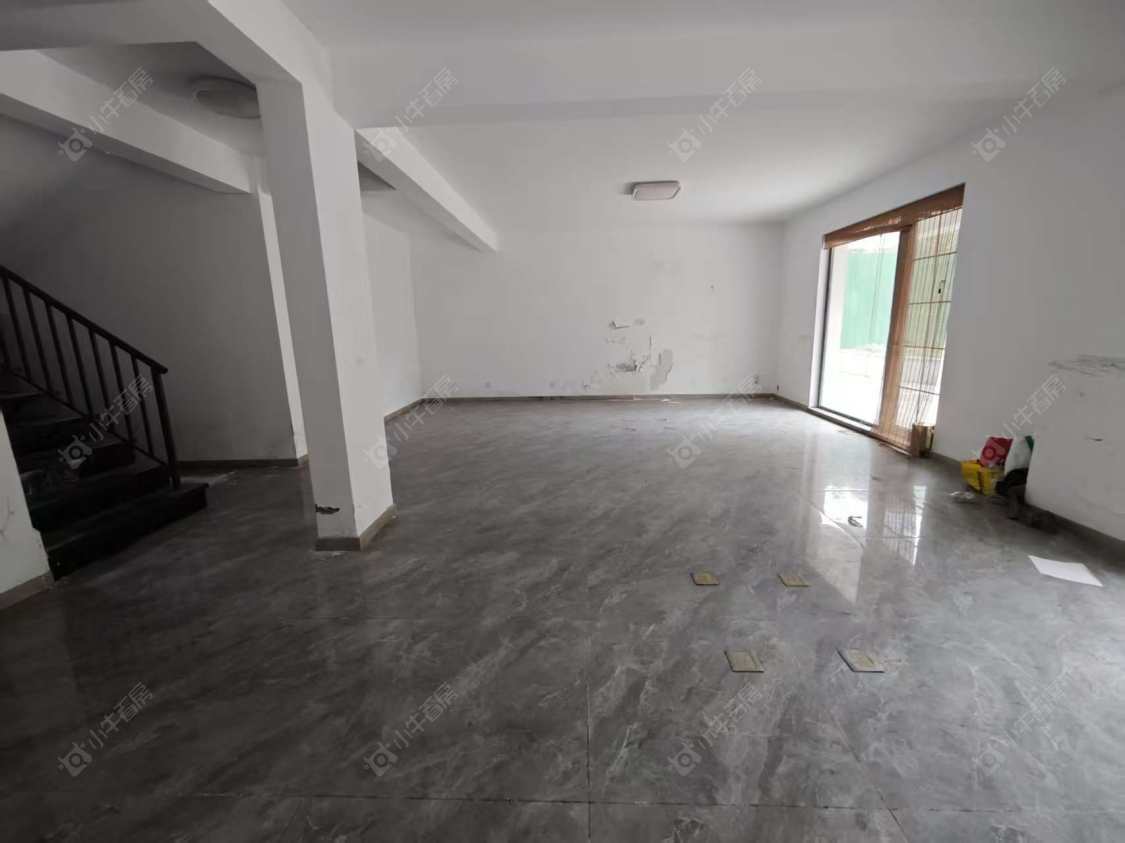 上海爱法奥朗新庄园在售二手房源小区图_小牛看房