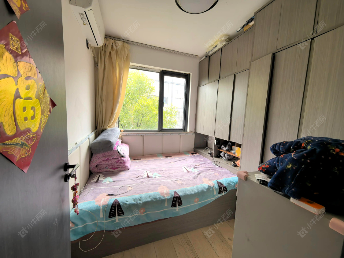 上海美兰湖岭域在售二手房源小区图_小牛看房