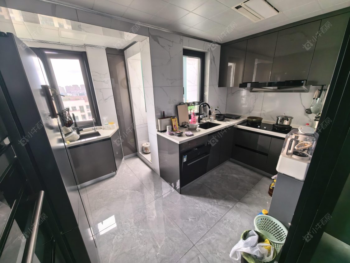 上海万科四季花城111弄在售二手房源小区图_小牛看房