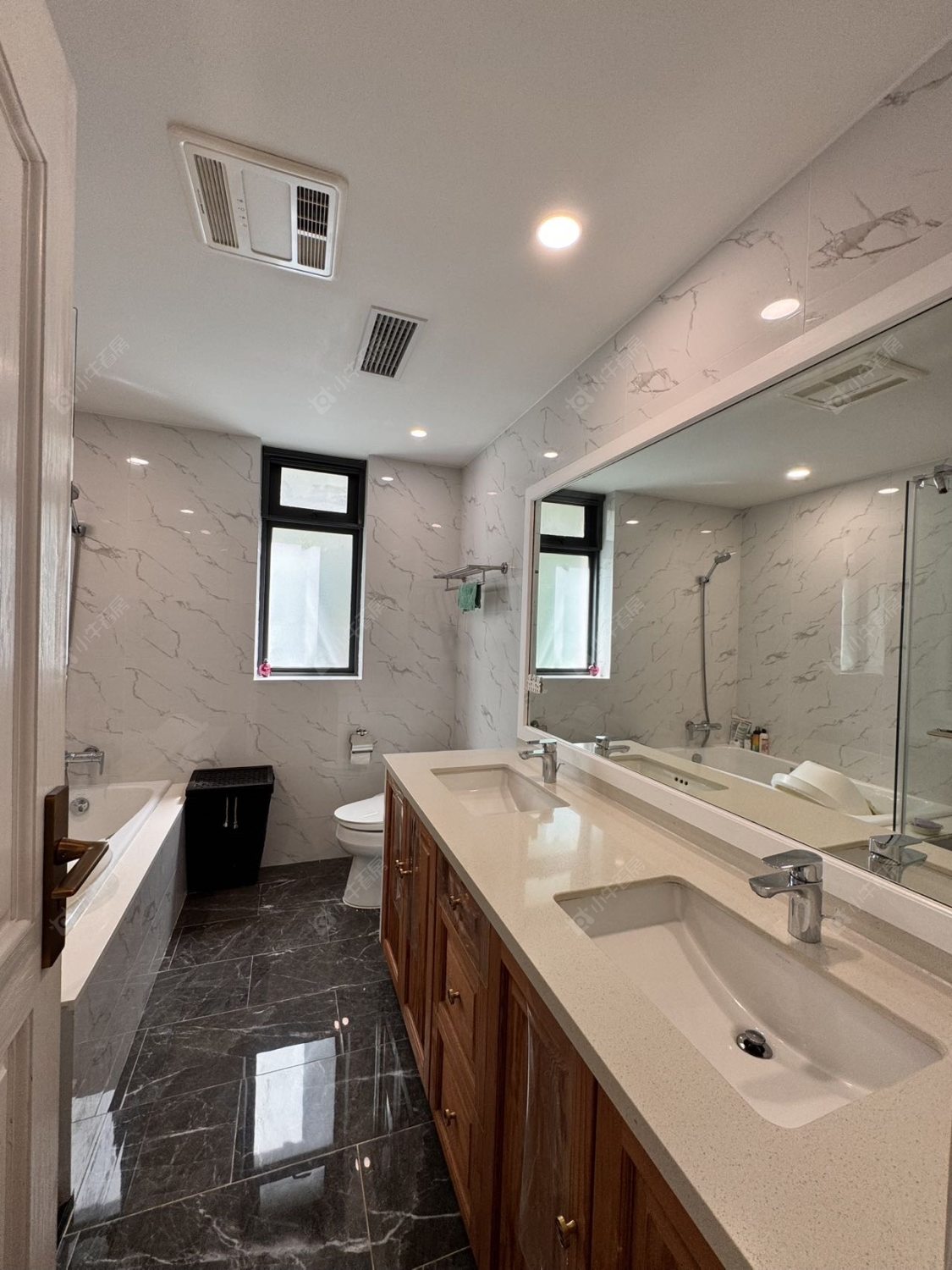 上海凯德林茵湖畔东区在售二手房源小区图_小牛看房