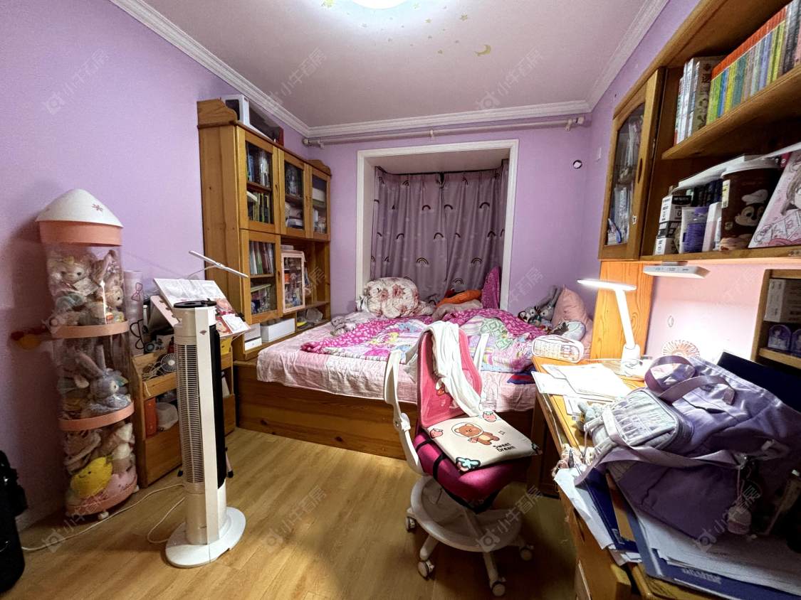 上海美兰湖颐景园在售二手房源小区图_小牛看房