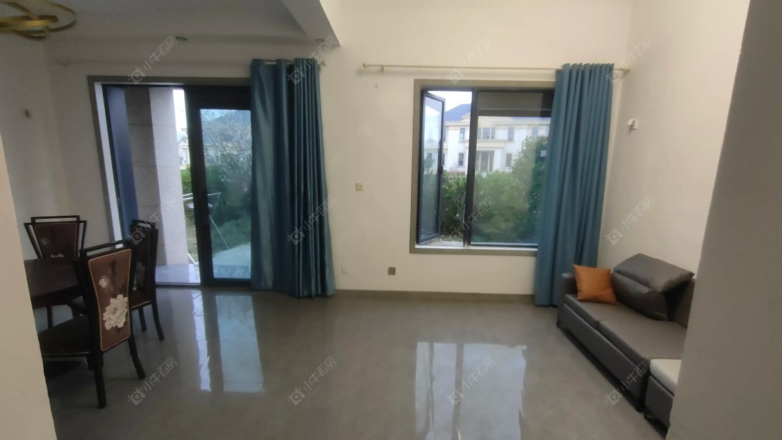 上海海上湾鹭居别墅区在售二手房源小区图_小牛看房