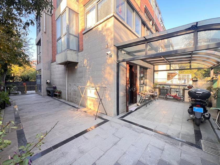 上海美兰湖岭域在售二手房源小区图_小牛看房