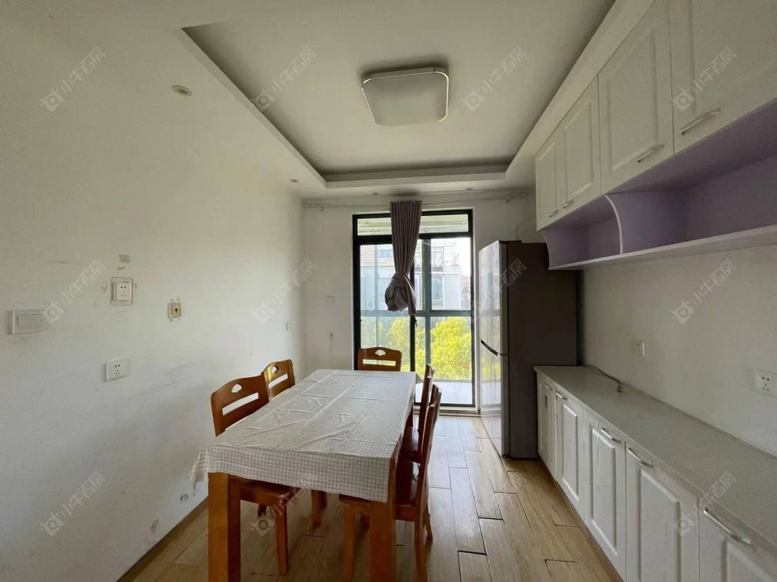 上海顺驰美兰湖在售二手房源小区图_小牛看房