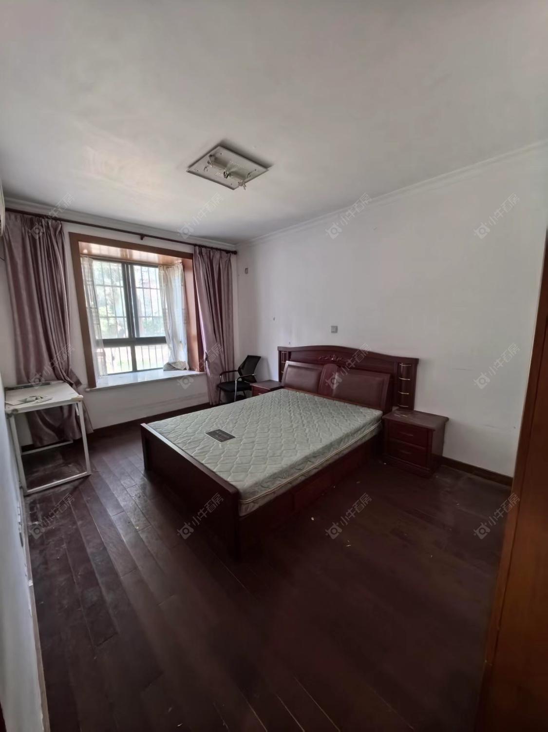 上海美兰湖颐景园在售二手房源小区图_小牛看房