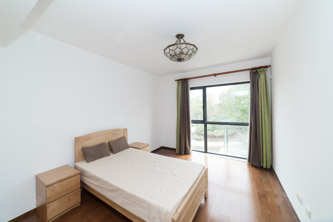 上海凯德林茵湖畔西区别墅区在售二手房源小区图_小牛看房