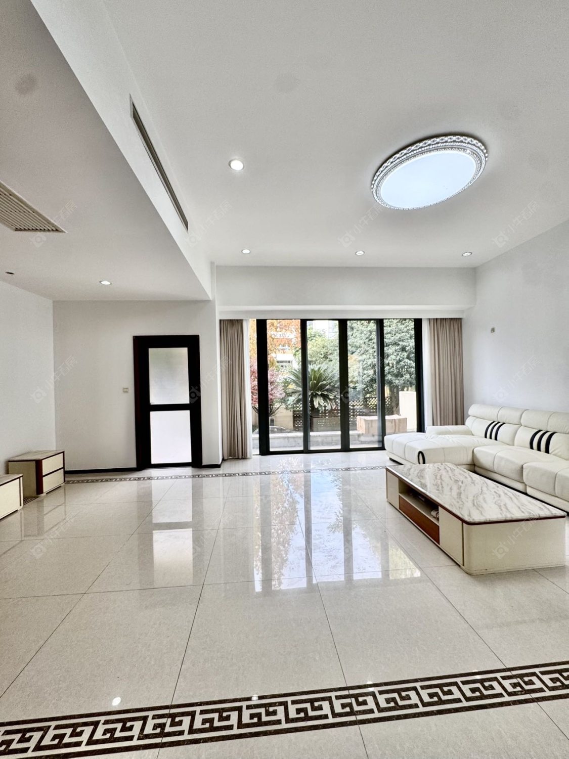 上海凯德林茵湖畔东区别墅区在售二手房源小区图_小牛看房