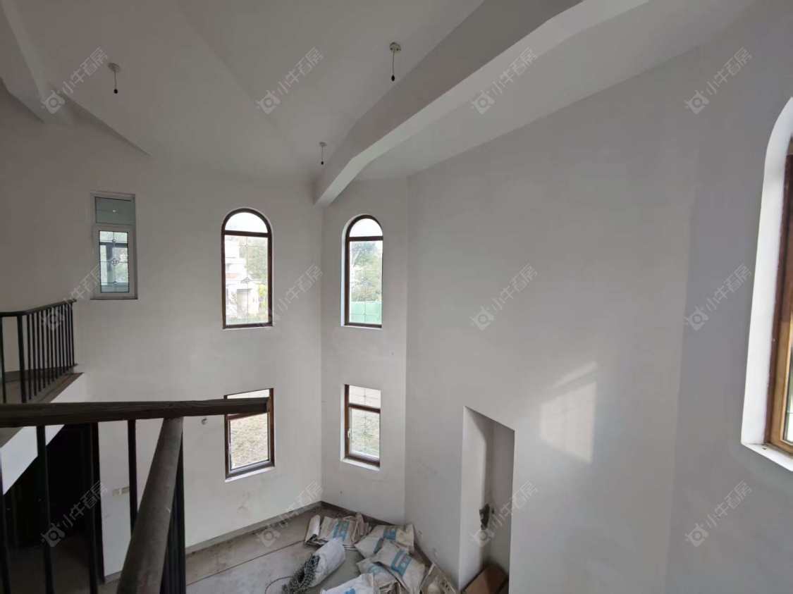 上海爱法奥朗新庄园在售二手房源小区图_小牛看房