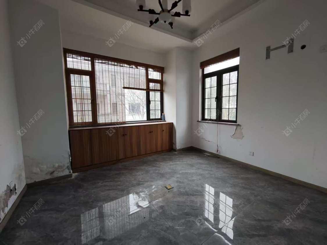 上海爱法奥朗新庄园在售二手房源小区图_小牛看房