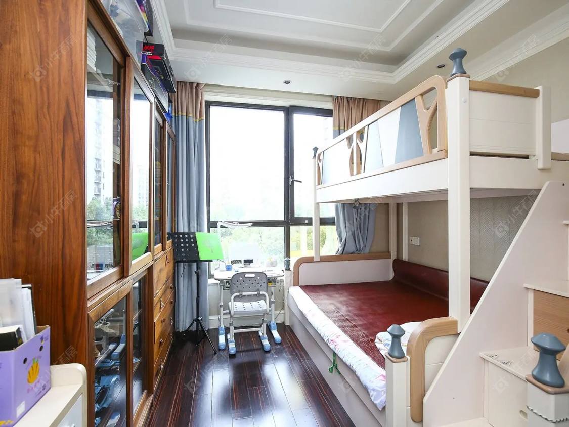 上海润地华庭在售二手房源小区图_小牛看房