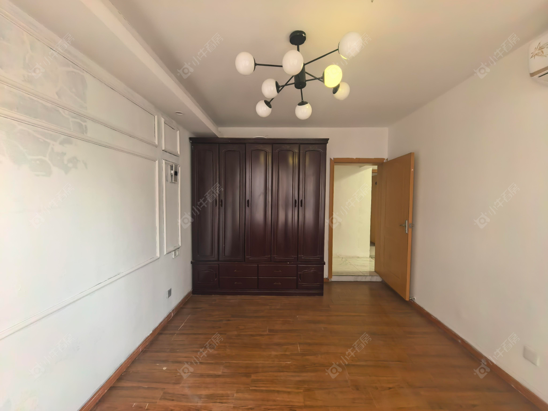 上海杨泰春城在售二手房源小区图_小牛看房