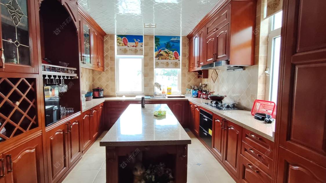 上海美兰湖别墅在售二手房源小区图_小牛看房