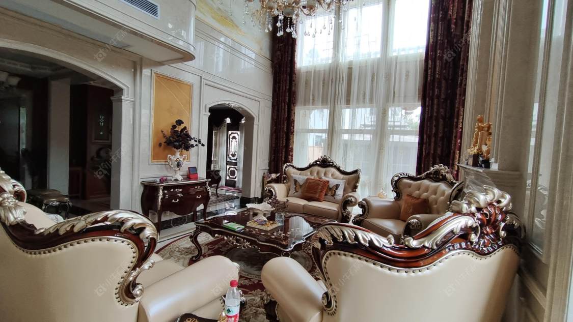 上海美兰湖别墅在售二手房源小区图_小牛看房