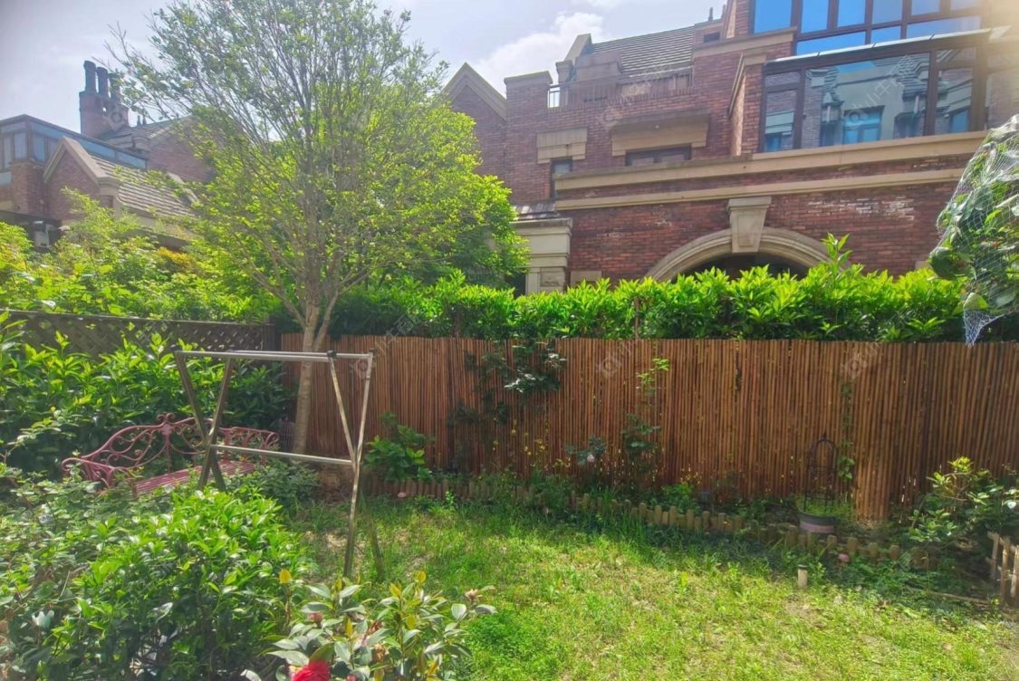 上海万科琥珀郡园别墅区在售二手房源小区图_小牛看房