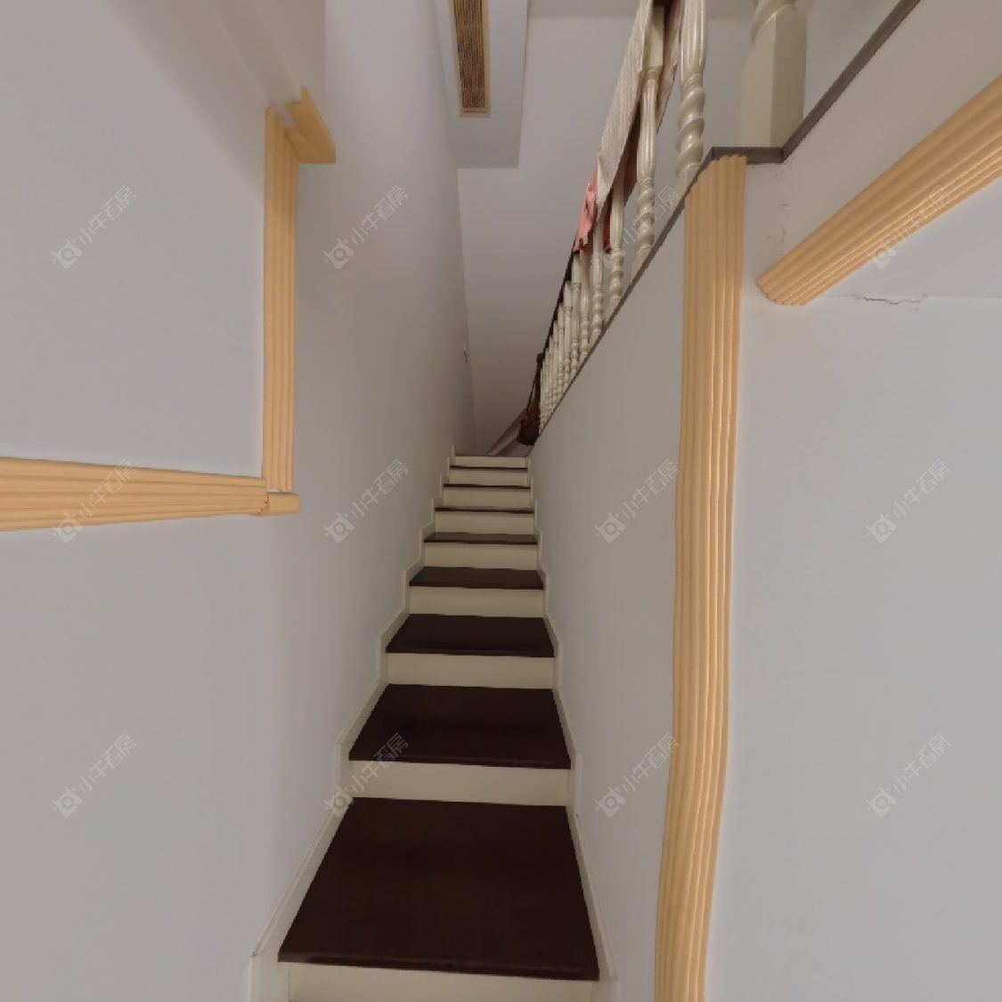 上海万科琥珀郡园别墅区在售二手房源小区图_小牛看房