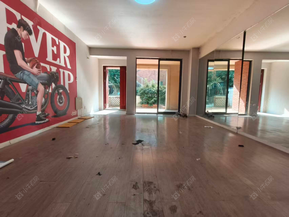 上海美兰湖岭域在售二手房源小区图_小牛看房