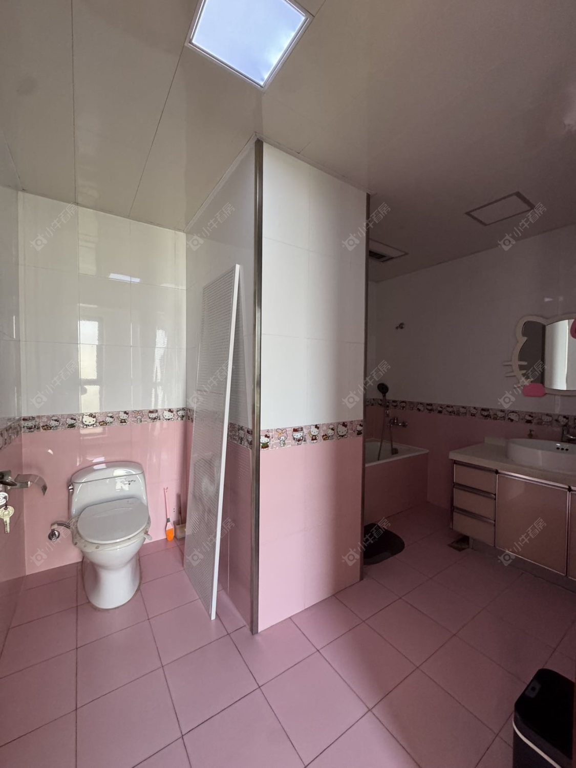 上海凯德林茵湖畔东区别墅区在售二手房源小区图_小牛看房