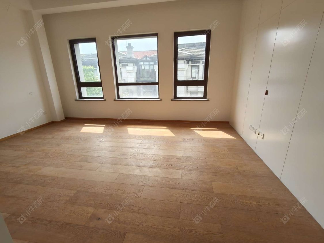 上海阳光城花满墅别墅区在售二手房源小区图_小牛看房