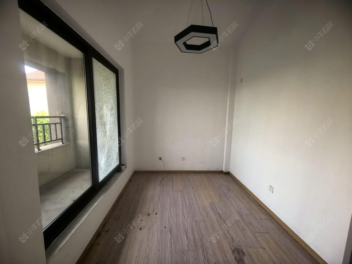 上海阳光城花满墅别墅区在售二手房源小区图_小牛看房