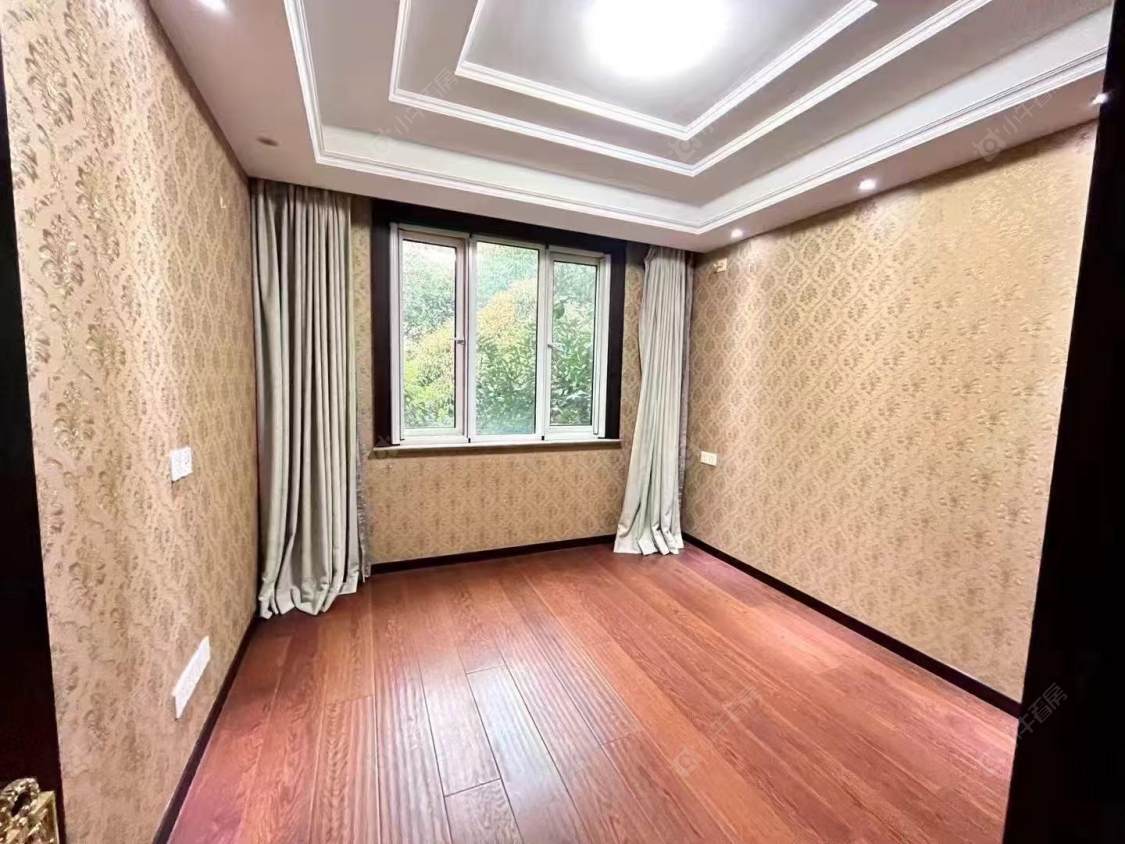 上海信达郡庭别墅区在售二手房源小区图_小牛看房